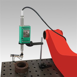 Машина для зварювання в поєднанні з отвором лінії